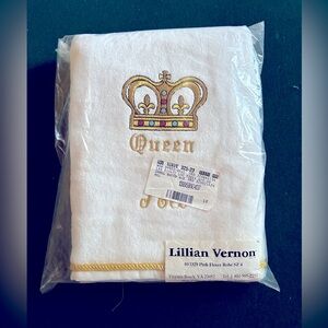 Lillian Vernon Bath Towel